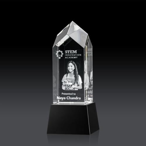 Awards and Plaques - Crystal Trophies - Escobar on Base 3D - Black
