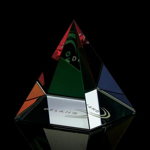 Awards and Plaques - Crystal Trophies - Villanueva Pyramid Crystal Trophy