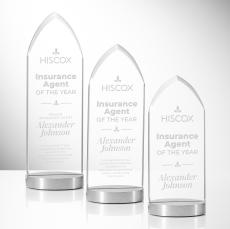 Oakburn Peaks Crystal Trophy - Crystal Trophies