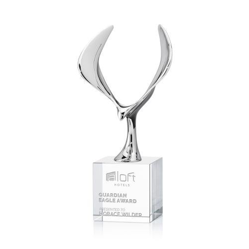 Awards and Plaques - Crystal Trophies - Maverick Eagle on Square Base Clear Animals Crystal Trophy