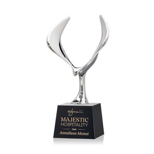 Awards and Plaques - Crystal Trophies - Maverick Eagle on Small Base Black Animals Crystal Trophy