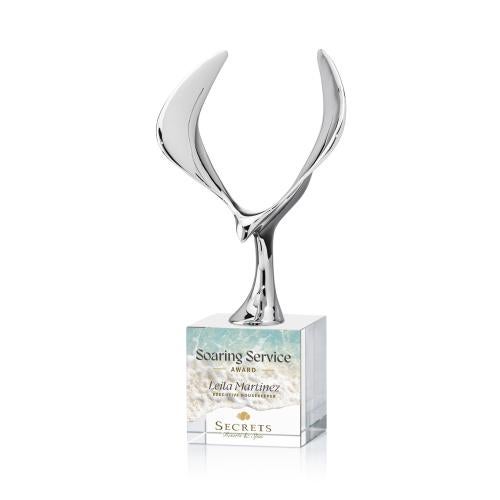 Awards and Plaques - Crystal Trophies - Maverick Eagle Full Color on Square Base Clear Animals Crystal Trophy