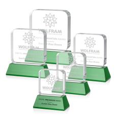 Walls on Base Green Square / Cube Crystal Trophy - Crystal Trophies